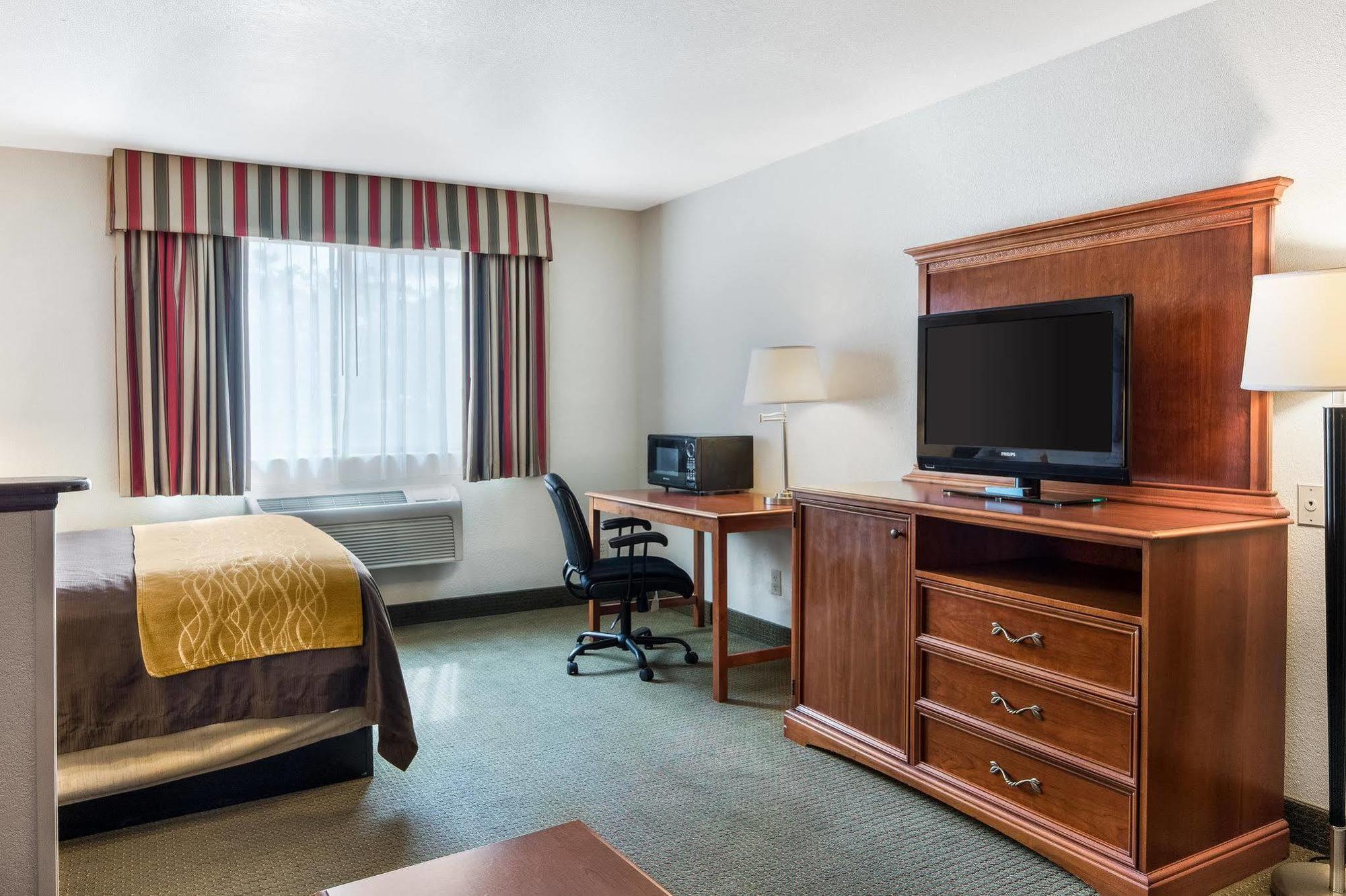 Comfort Inn & Suites South Hill I-85 Buitenkant foto